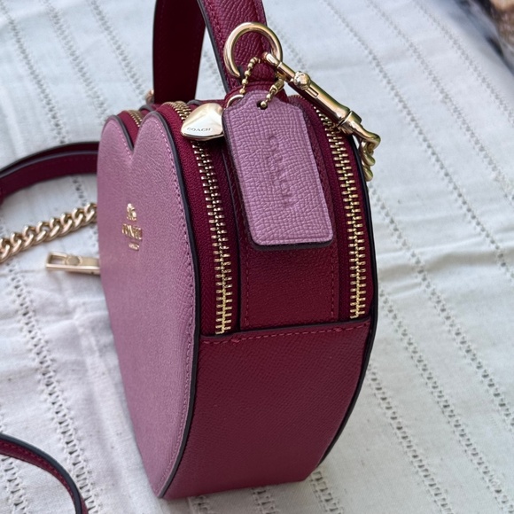 Coach RARE color block pink red HEART crossbody bag. NEW WITHOUT TAGS - Picture 6 of 16